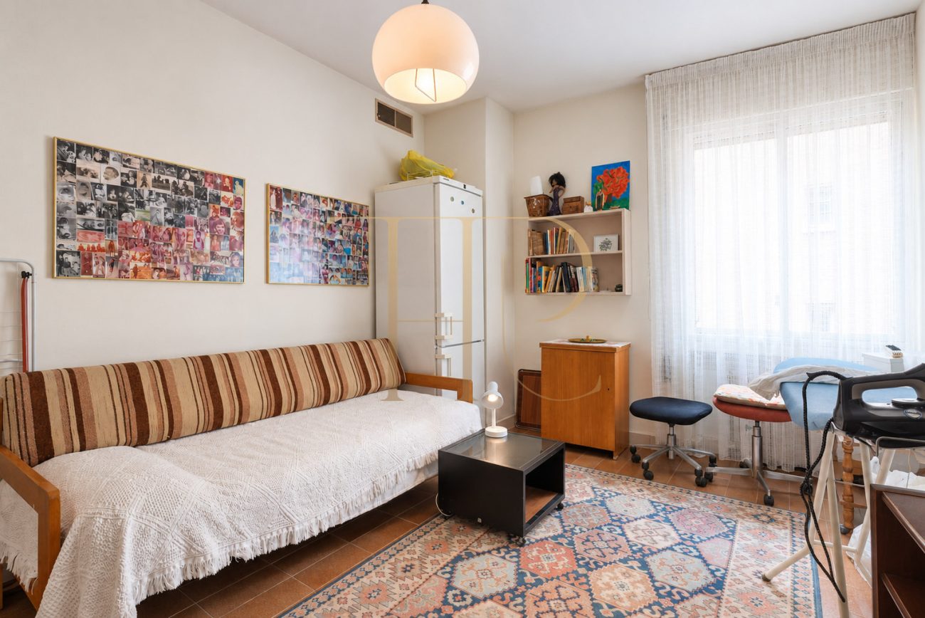 Piso con terraza y piscina en Pedralbes
