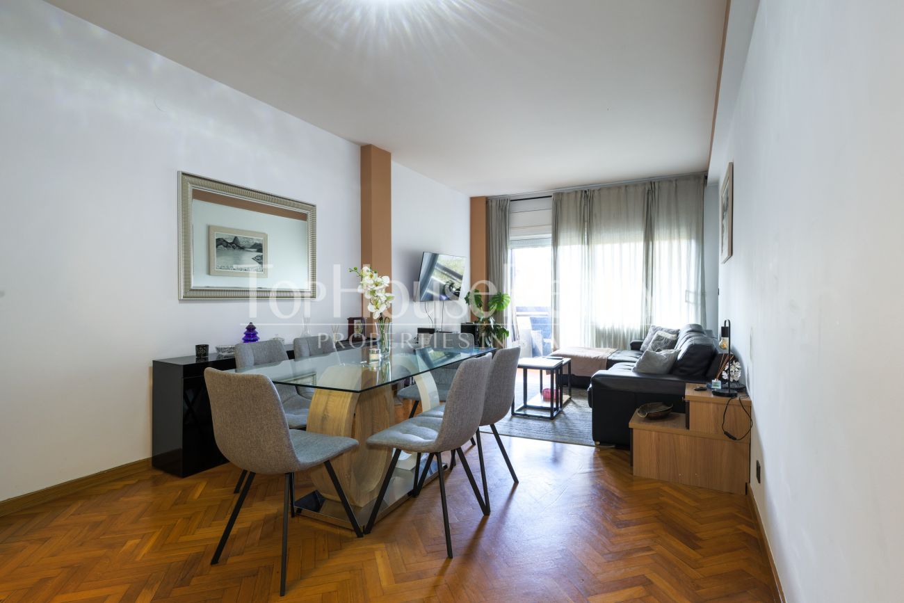 Piso luminoso en alquiler en Les Corts, Barcelona