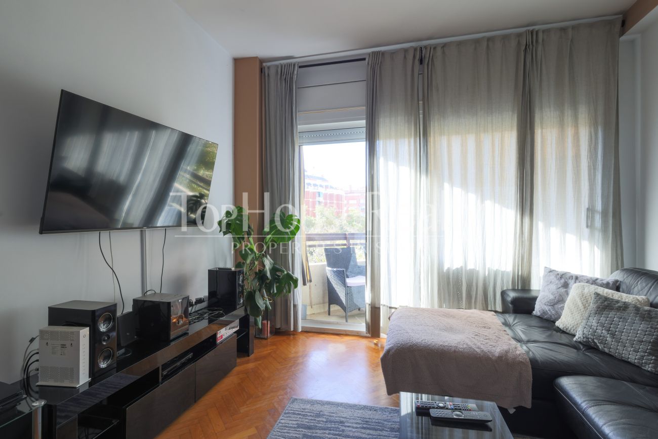 Piso luminoso en alquiler en Les Corts, Barcelona