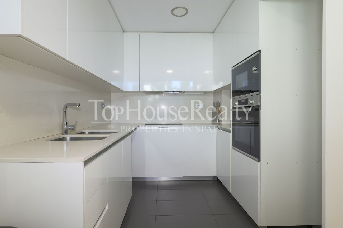 Encantadora casa adosada esquinera cerca del mar en Sitges