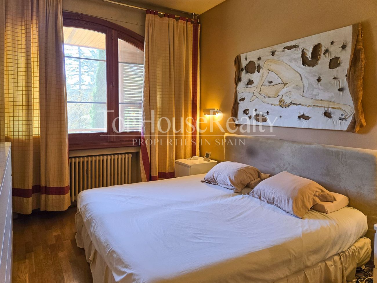 Villa de lujo en Begues — finca única con 6.000 m² de parcela y alto potencial de inversión