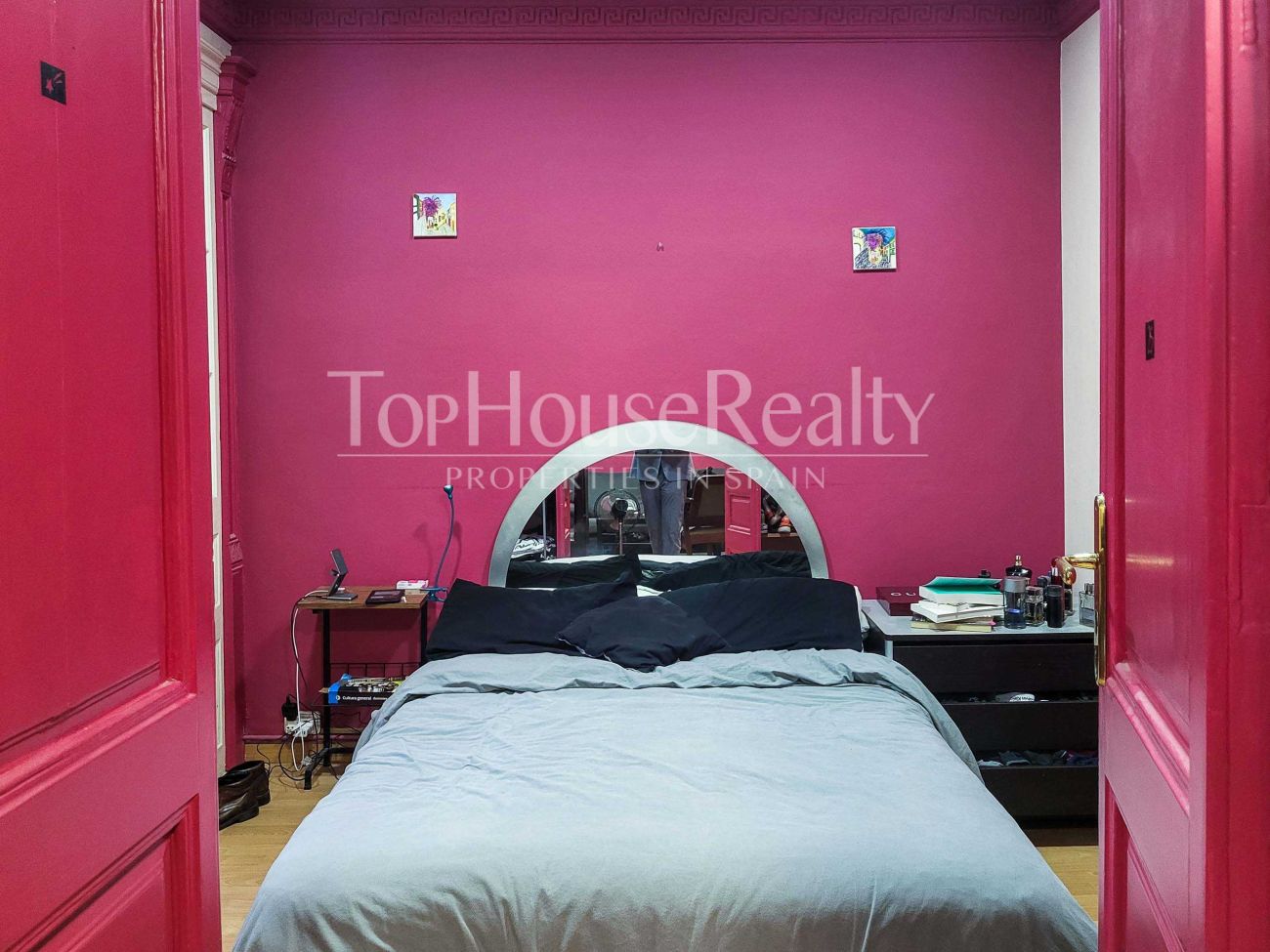 Finca regia en venta en El Born, Barcelona: propiedad de lujo para reformar en Marquès de l'Argentera