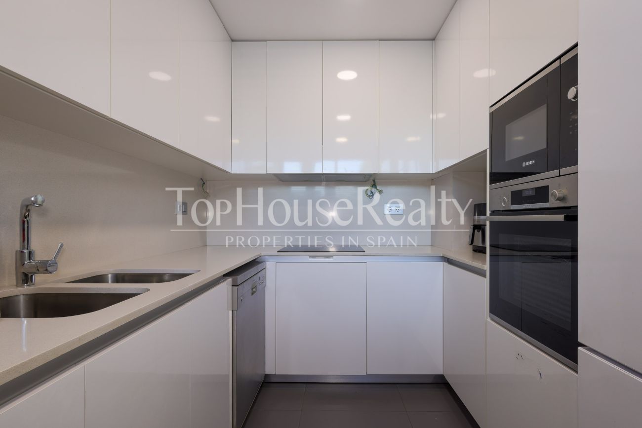 Casa adosada en El Vinyet, Sitges — jardín privado y a 5 minutos del mar