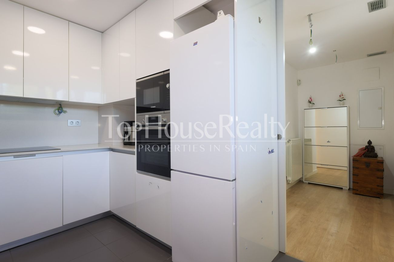 Casa adosada en El Vinyet, Sitges — jardín privado y a 5 minutos del mar