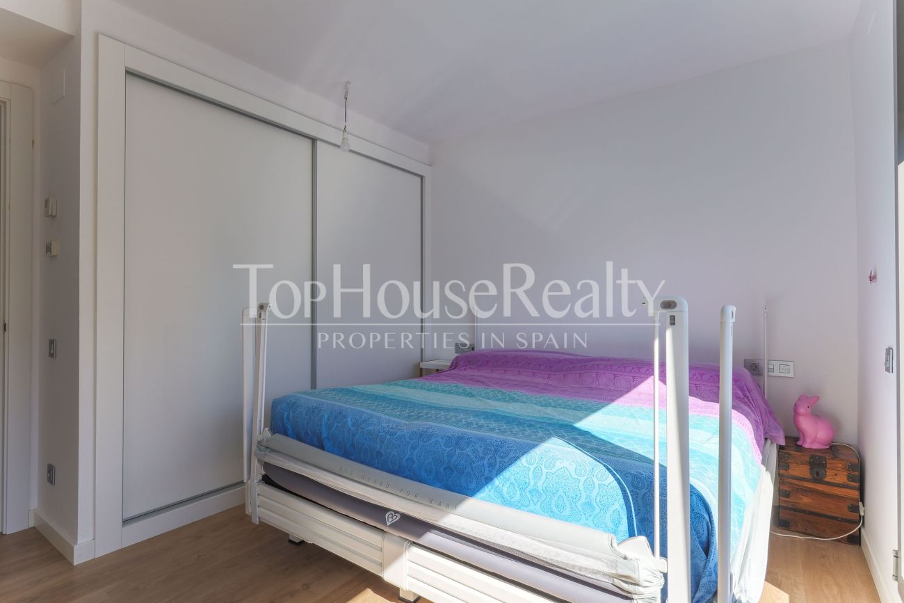 Casa adosada en El Vinyet, Sitges — jardín privado y a 5 minutos del mar