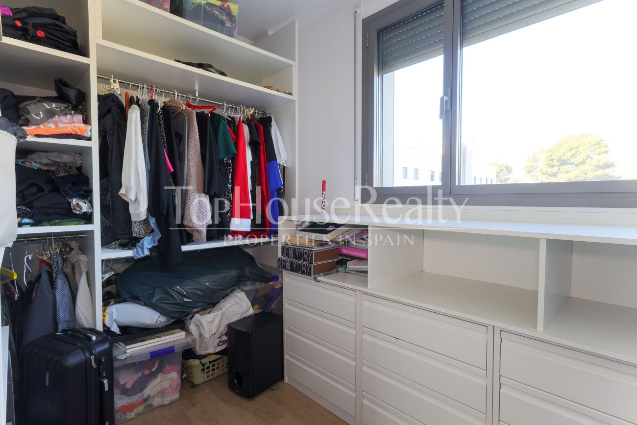 Casa adosada en El Vinyet, Sitges — jardín privado y a 5 minutos del mar