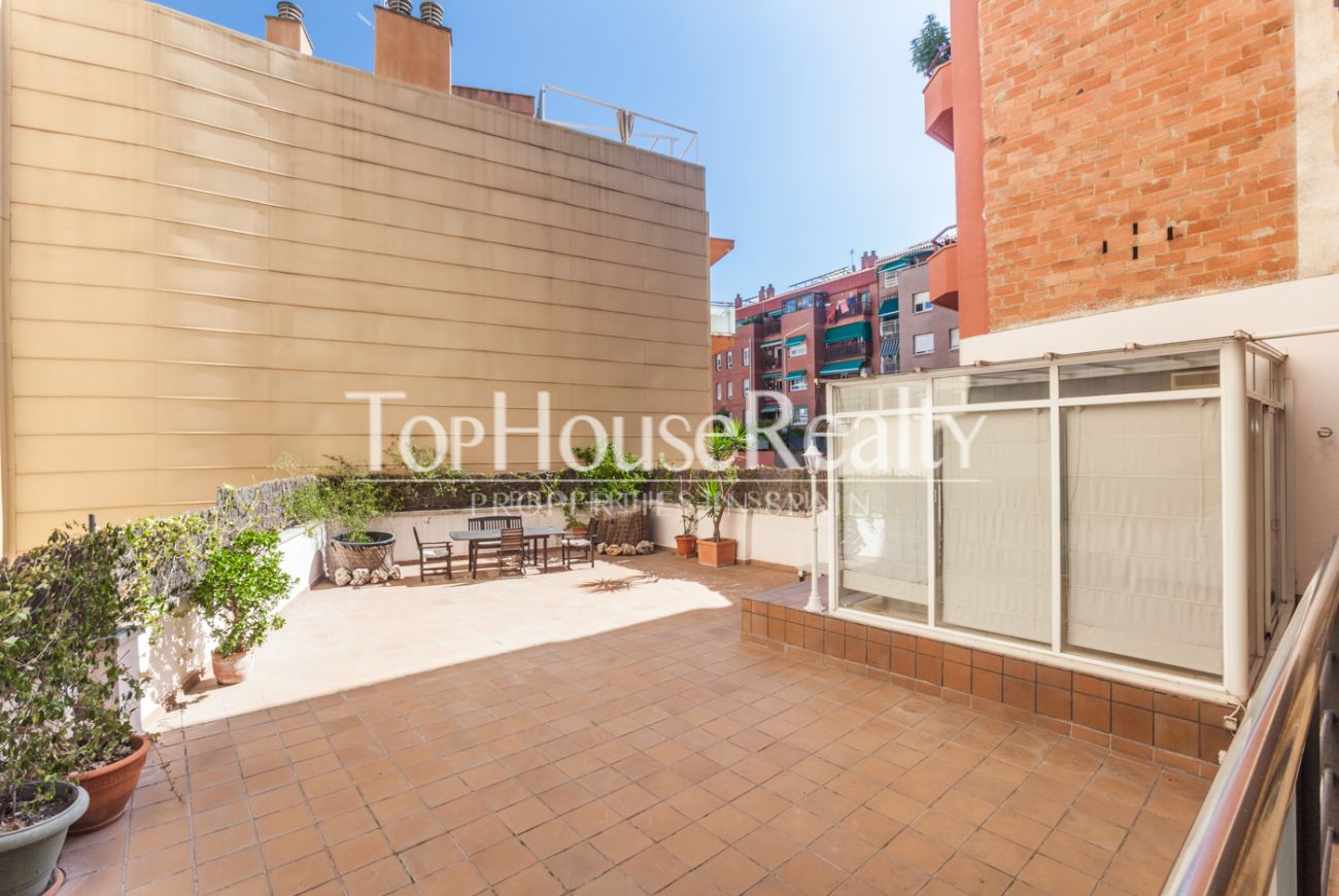 Espacioso piso con gran terraza en Barcelona