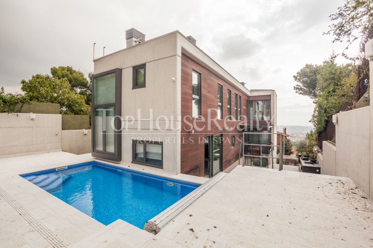 Excelente casa moderna con vistas en Castelldefels