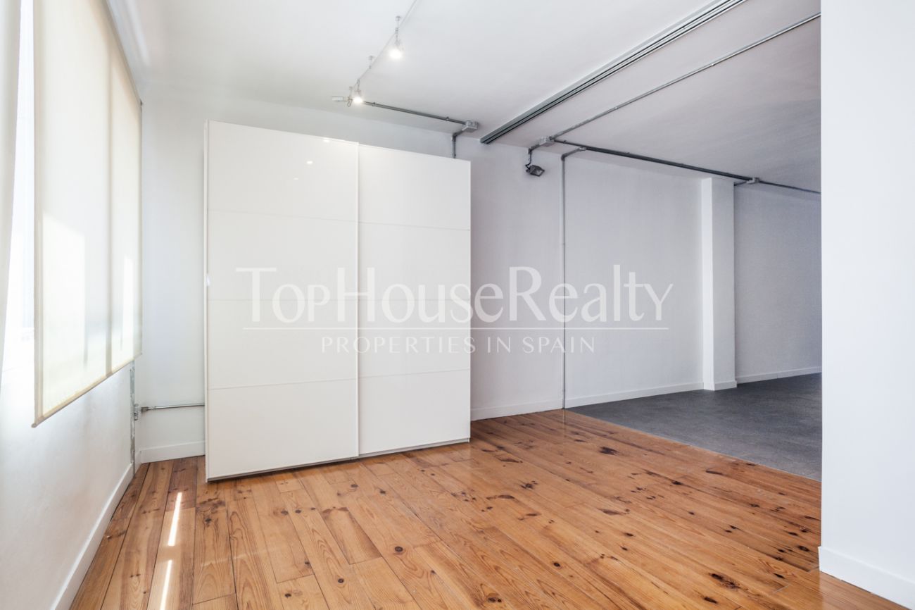 Loft en calle Valencia (Eixample dret)