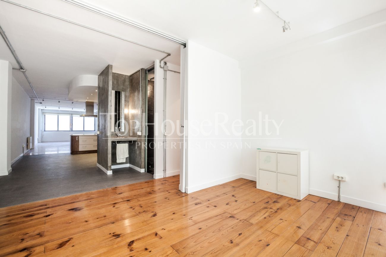 Loft en calle Valencia (Eixample dret)