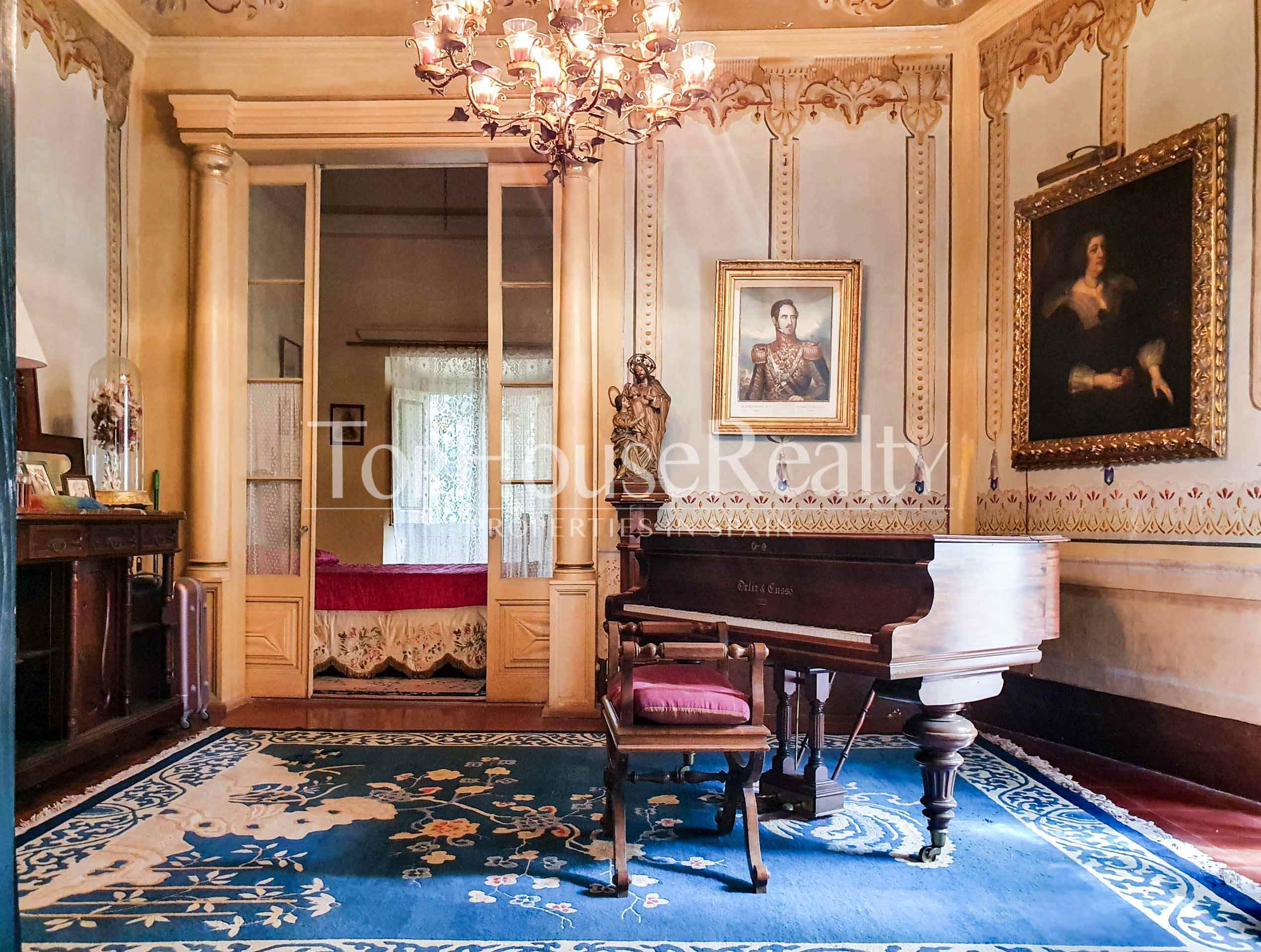 Palacete señorial del siglo XVII en el Emporda