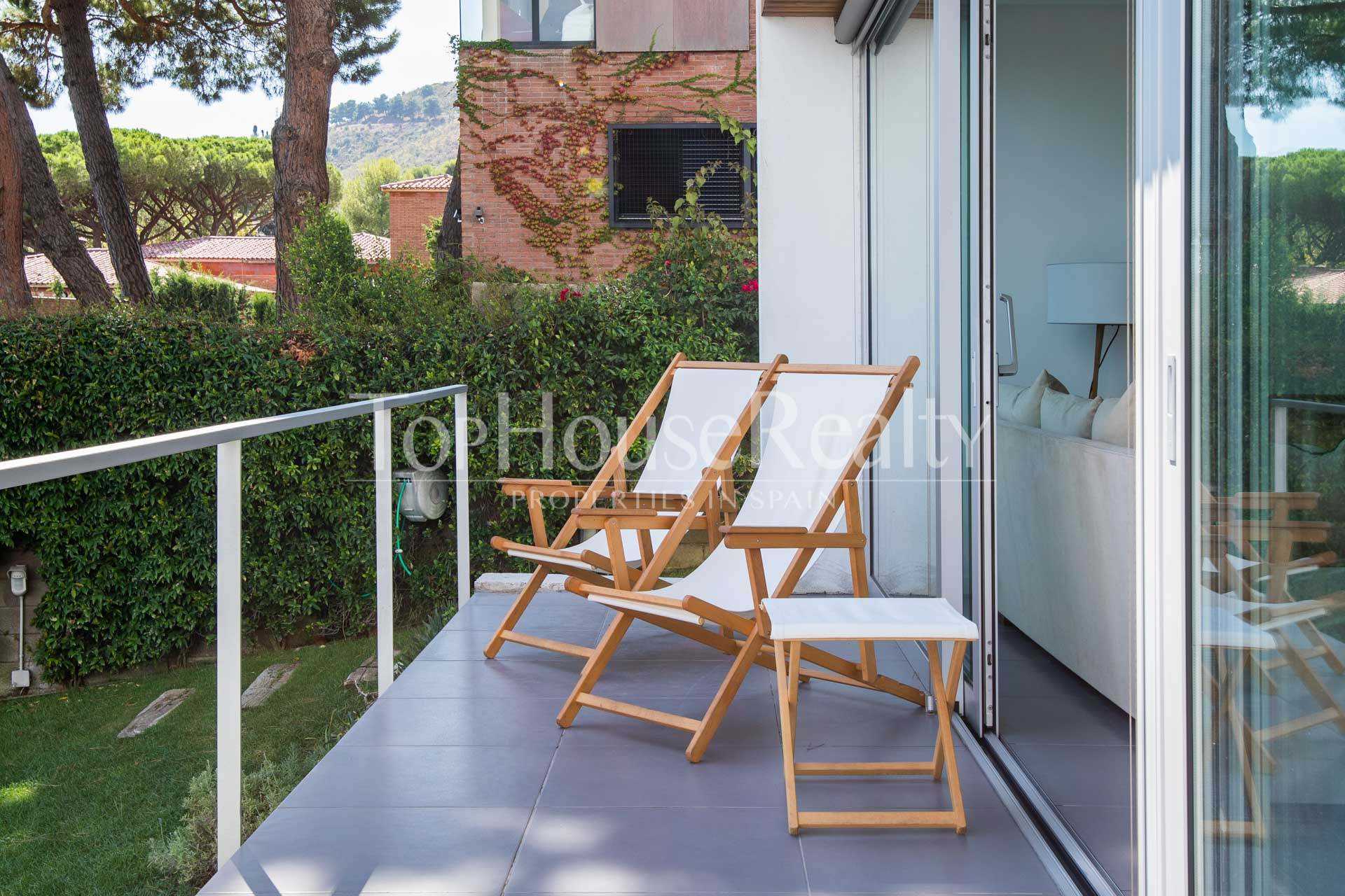 Gran casa moderna en Pedralbes con vistas panorámicas a Barcelona