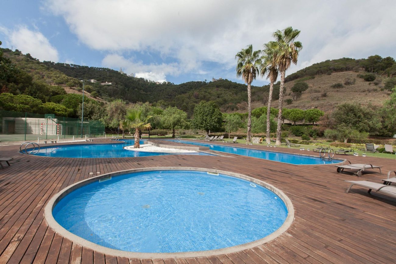 Casa esprectacular en urbanización Torre Vilana