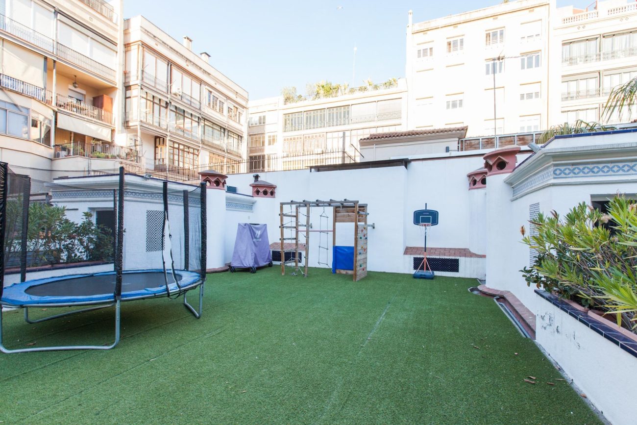 Lujoso piso con terraza junto a Paseo de Gracia