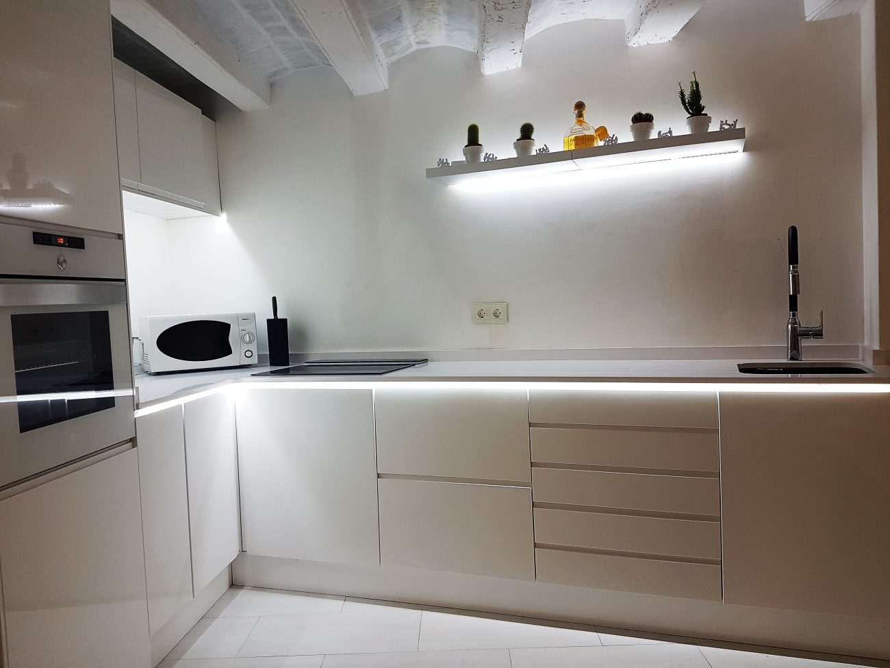 Céntrico y moderno piso en el Gótico