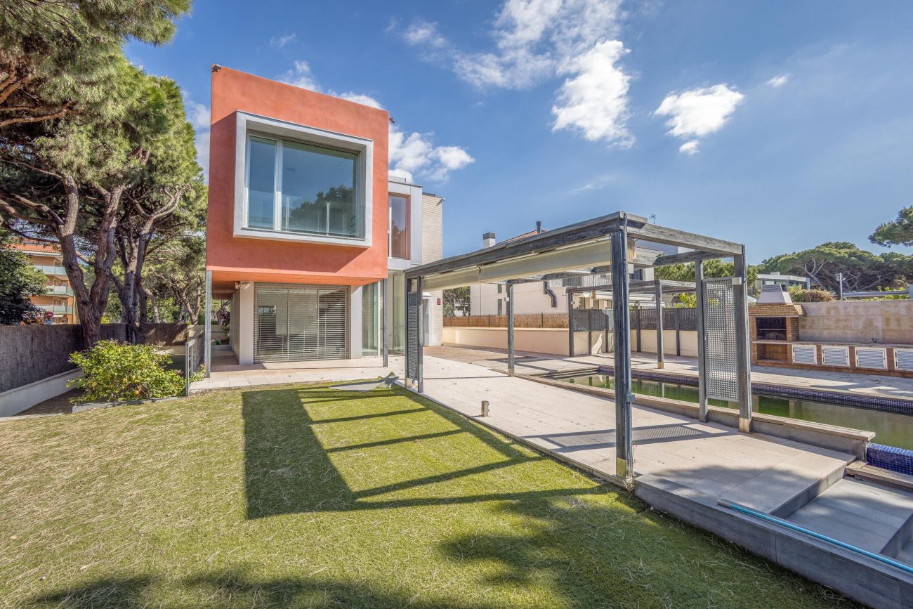 Una villa de ensueño a solo 200 metros del mar