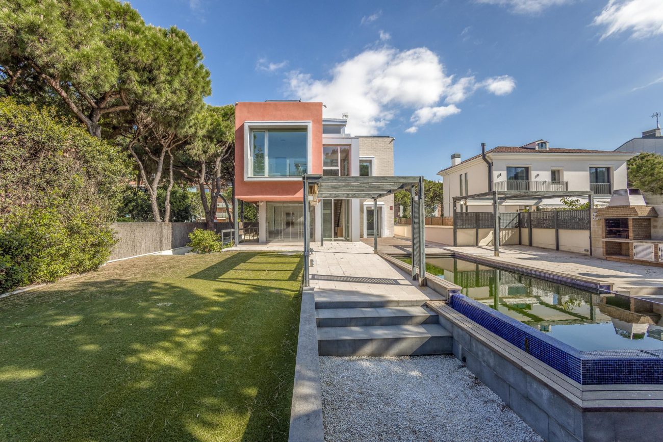 Una villa de ensueño a solo 200 metros del mar