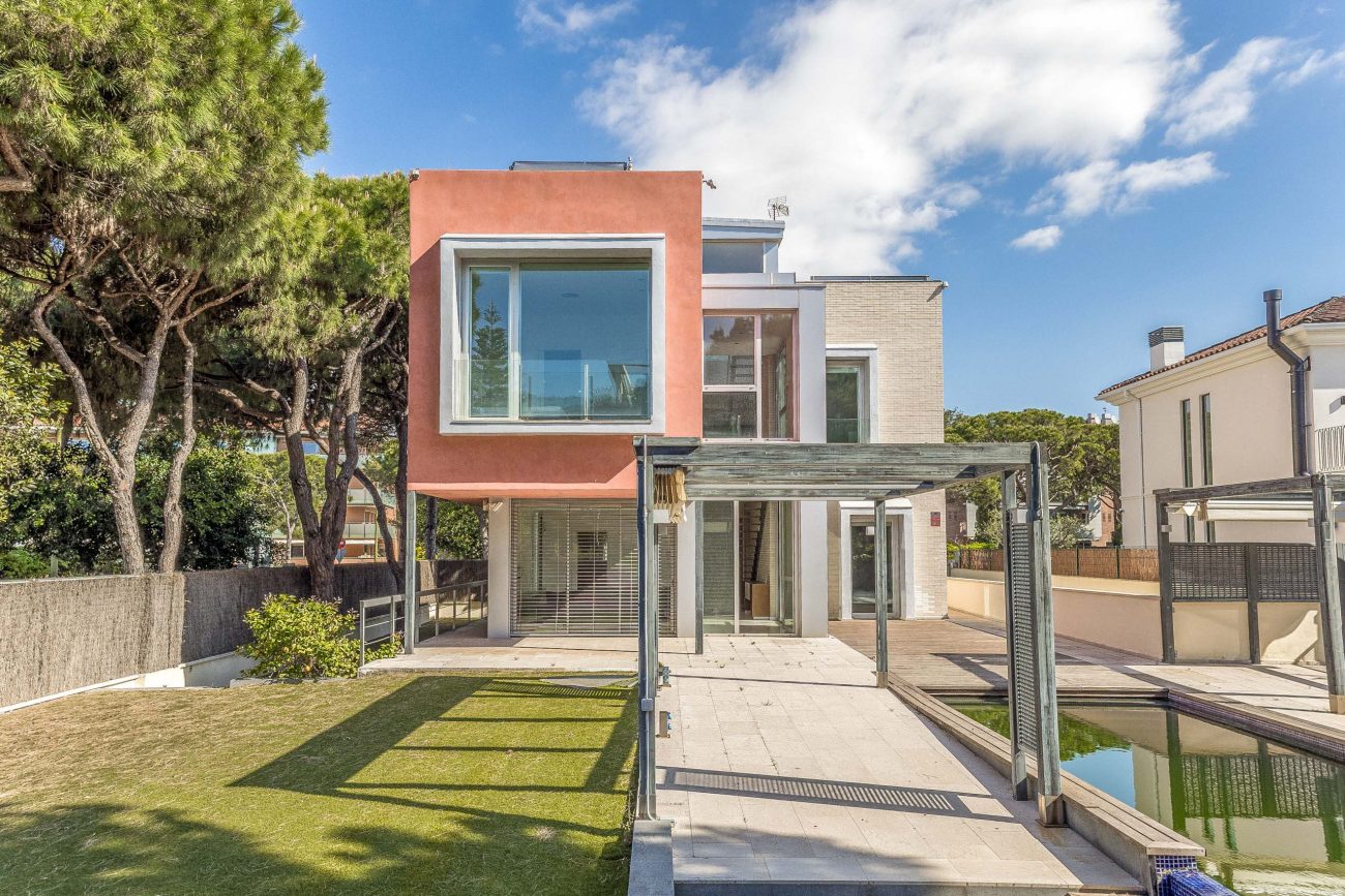 Una villa de ensueño a solo 200 metros del mar