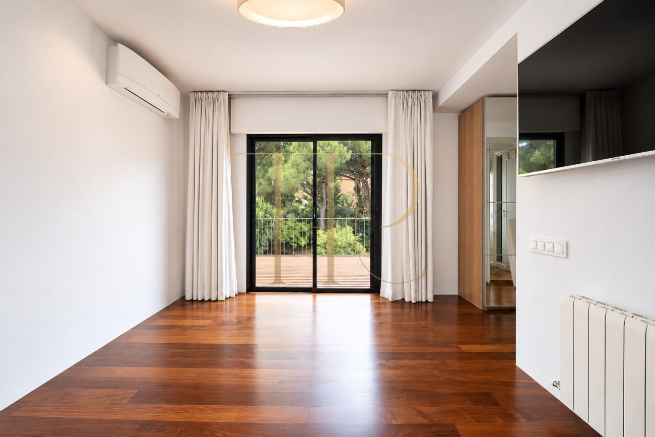 Chalet con piscina cerca de la playa en Gavà Mar