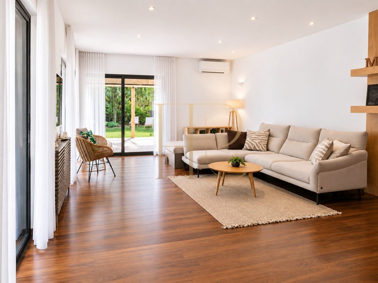 Chalet con piscina cerca de la playa en Gavà Mar