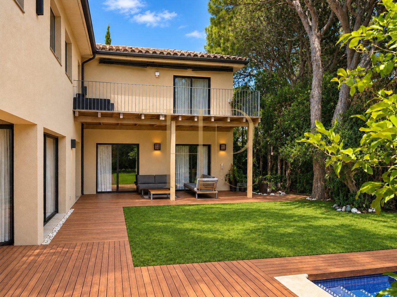 Chalet con piscina cerca de la playa en Gavà Mar