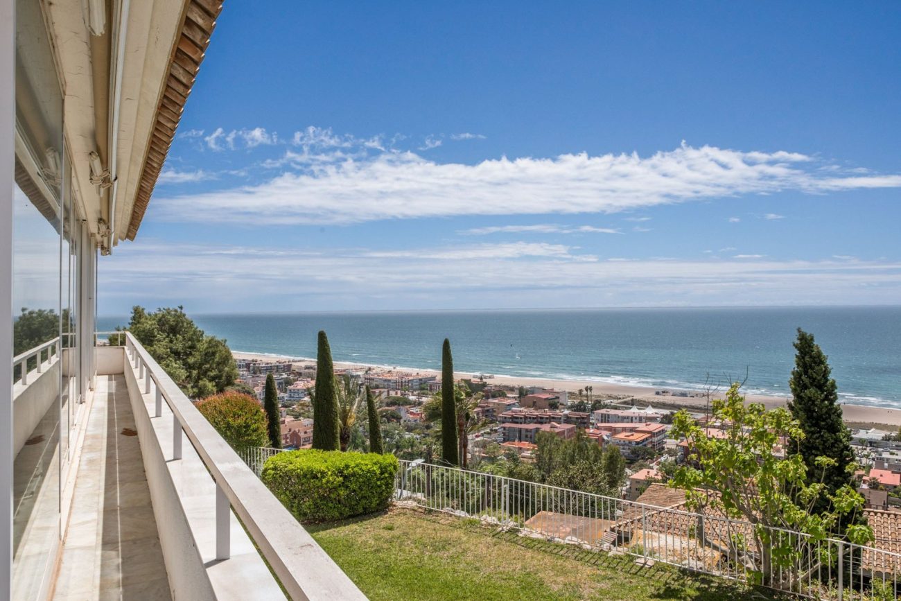 Espectaculares vistas al Mediterráneo desde Castelldefels montaña