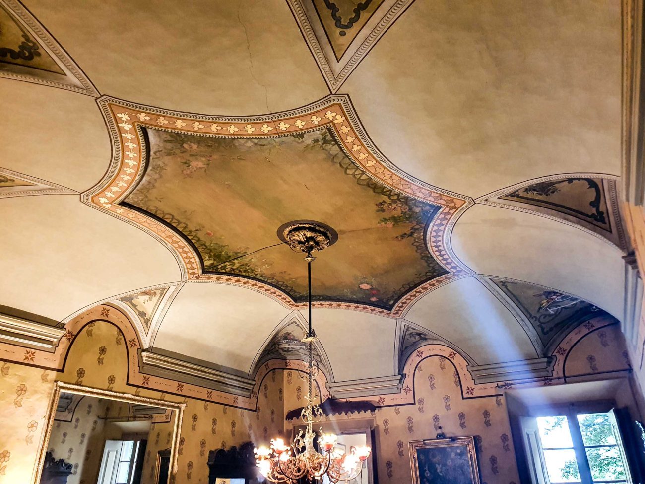 Palacete señorial del siglo XVII en el Emporda