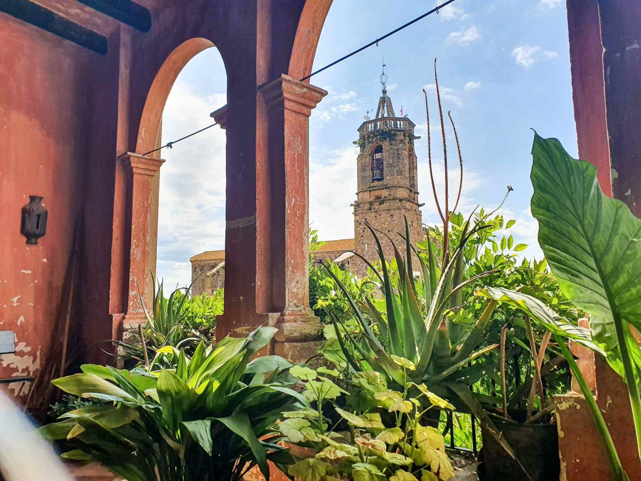 Palacete señorial del siglo XVII en el Emporda