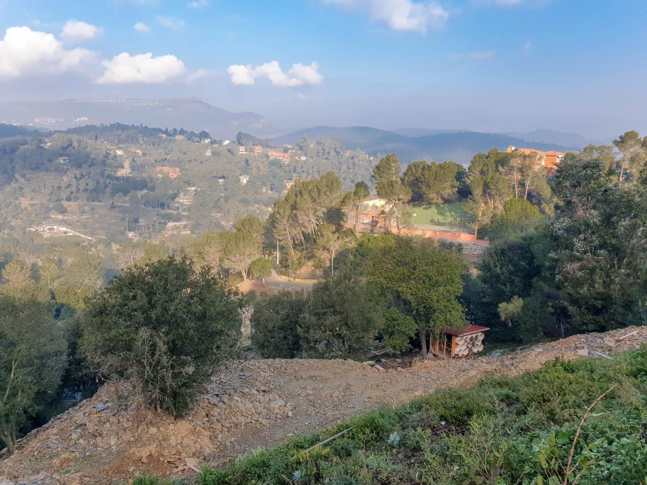 Magnífico terreno con vistas panorámicas cerca de Barcelona