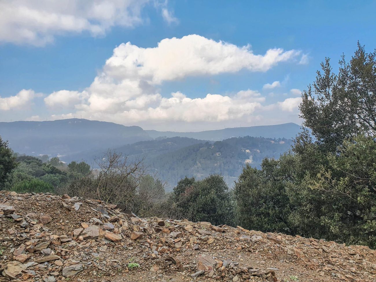 Magnífico terreno con vistas panorámicas cerca de Barcelona