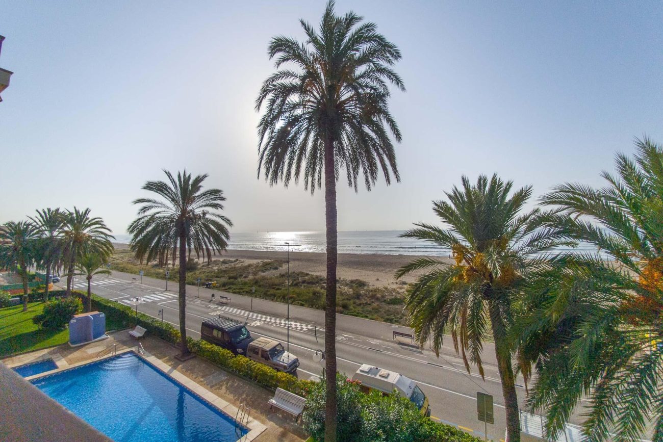 Luminoso y amplio piso en Castelldefels
