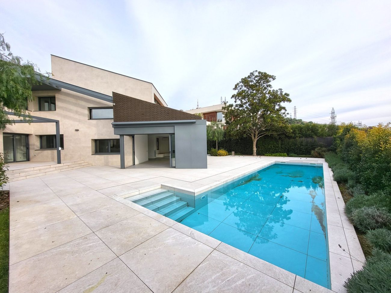 Villa privada completamente renovada