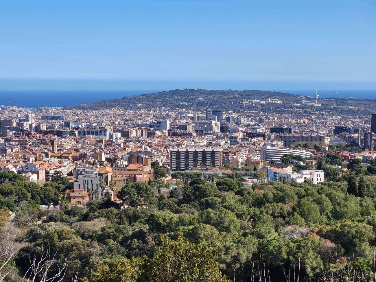 Disfruta de la tranquilidad del Tibidabo en esta impresionante casa de diseño