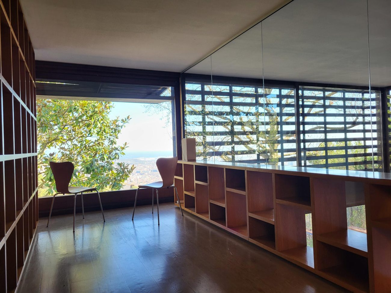 Disfruta de la tranquilidad del Tibidabo en esta impresionante casa de diseño