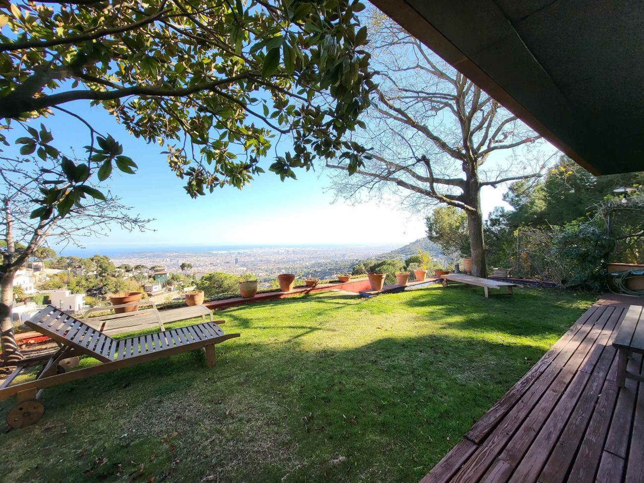 Disfruta de la tranquilidad del Tibidabo en esta impresionante casa de diseño