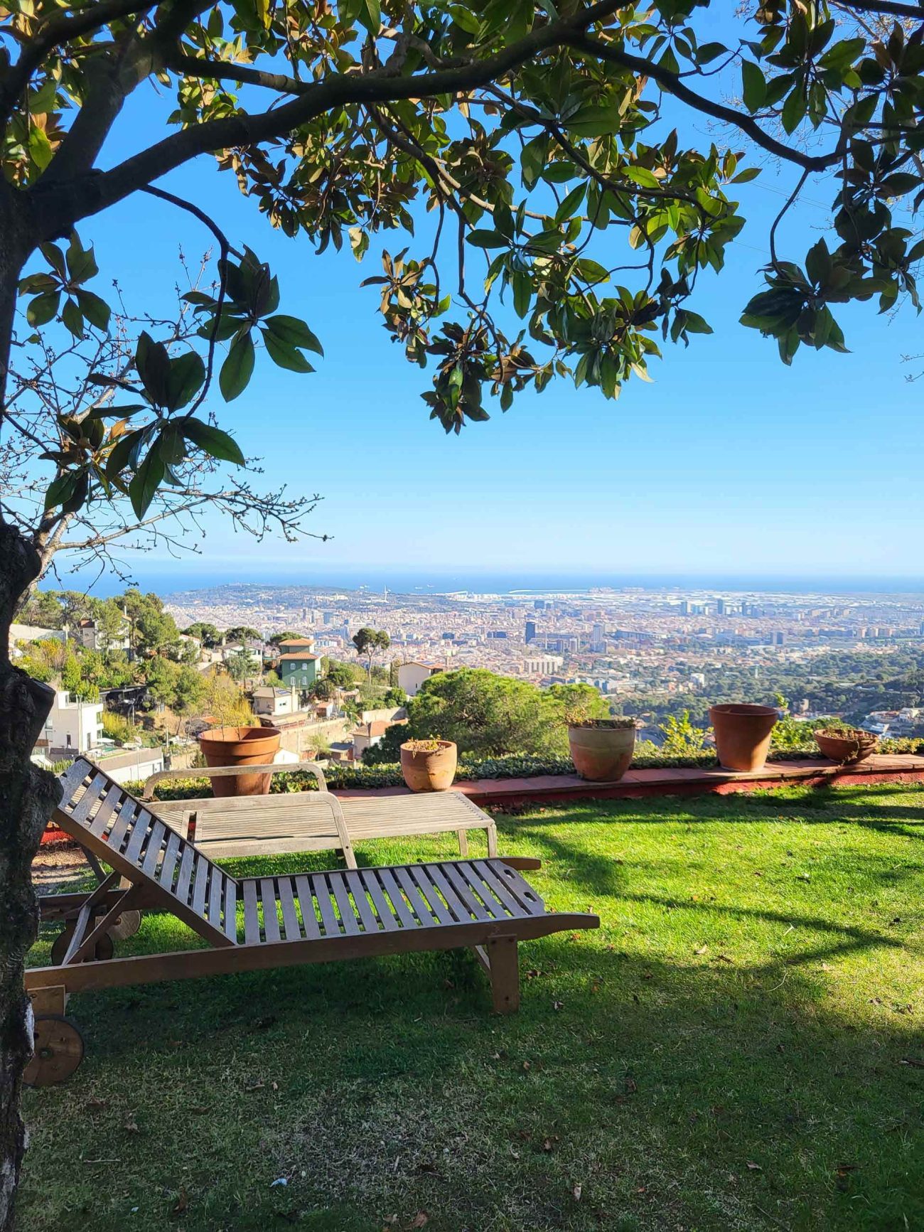 Disfruta de la tranquilidad del Tibidabo en esta impresionante casa de diseño