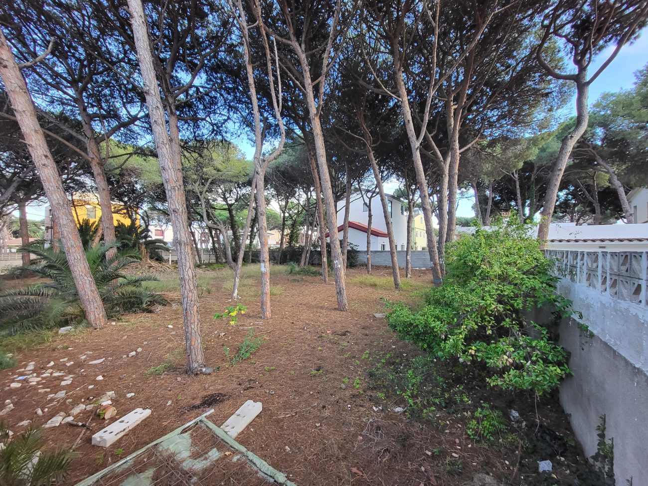 Parcela exclusiva para vivienda unifamiliar en la playa de Castelldefels