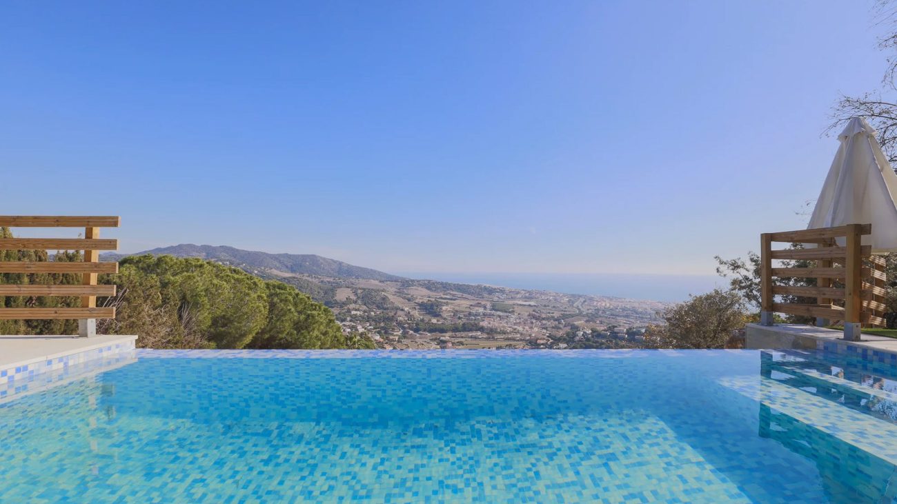 Un hogar eco-friendly y lleno de luz con impresionantes vistas al mar