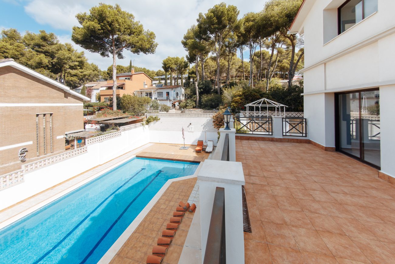 Una Residencia Excepcional en Castelldefels