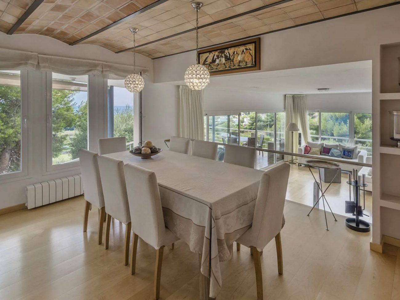 Un hogar moderno y elegante en una ubicación privilegiada