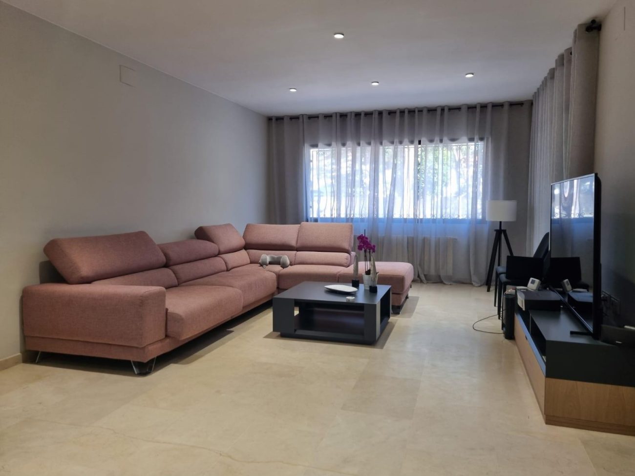 Gran jardín privado en Castelldefels Playa