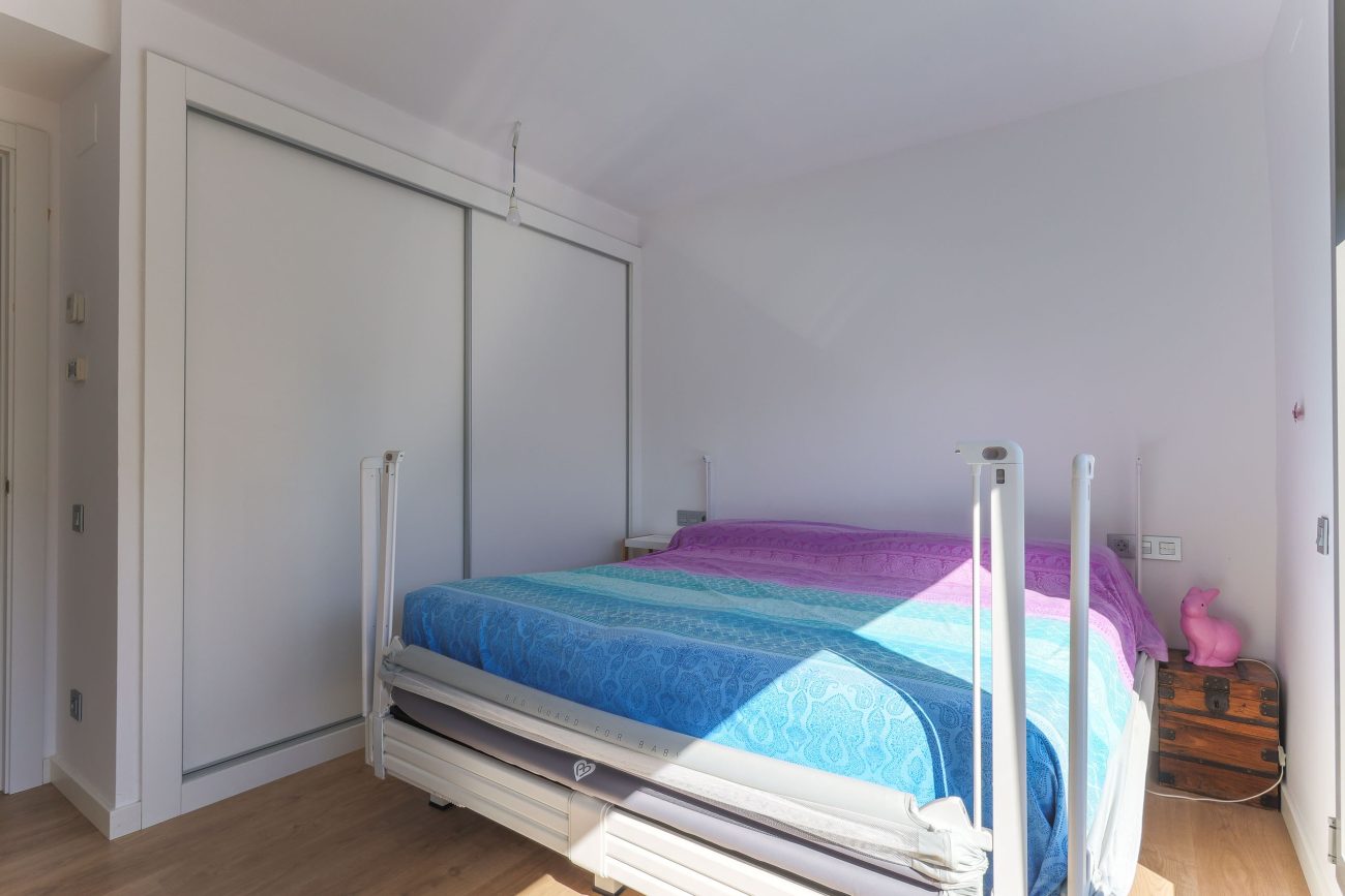 Casa adosada en El Vinyet, Sitges — jardín privado y a 5 minutos del mar