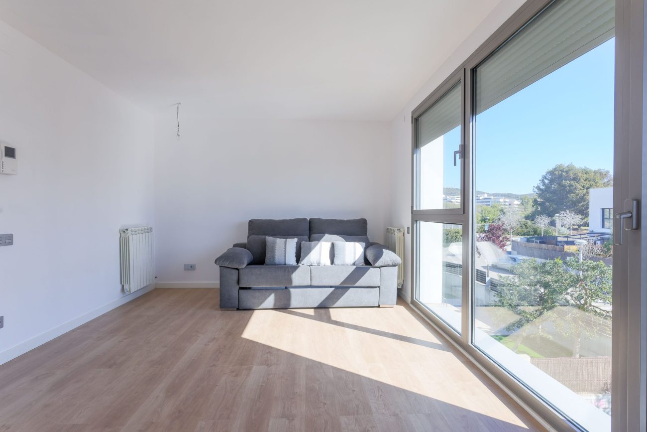 Casa adosada en El Vinyet, Sitges — jardín privado y a 5 minutos del mar