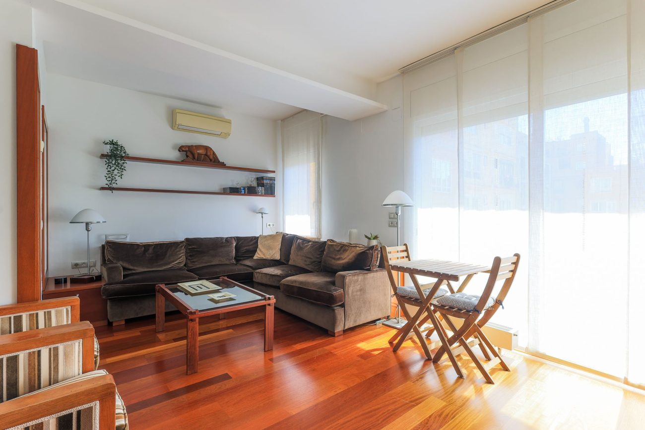 Piso en venta en Enric Granados, Barcelona — luminoso, reformado y en ubicación prime