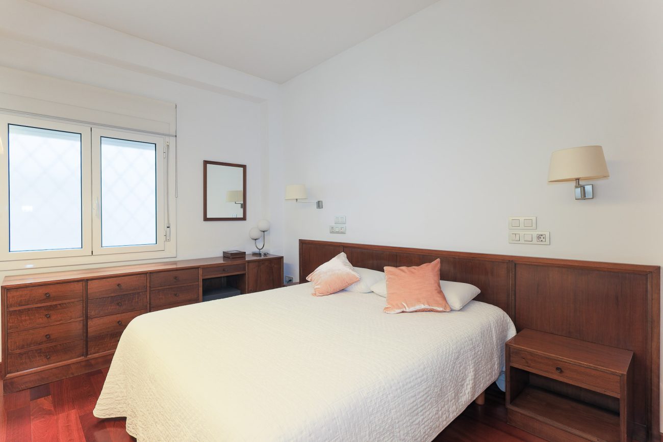 Piso en venta en Enric Granados, Barcelona — luminoso, reformado y en ubicación prime