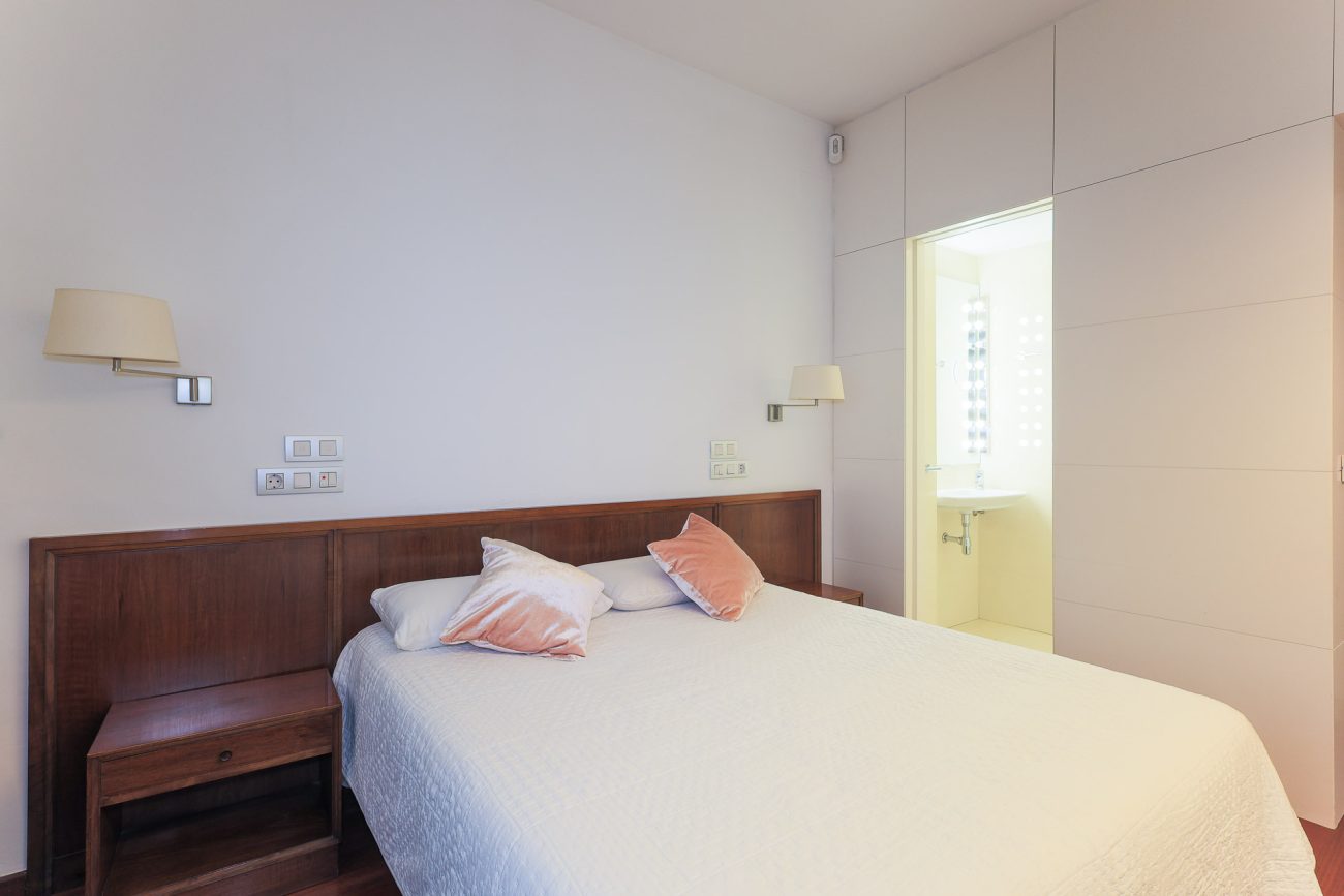 Piso en venta en Enric Granados, Barcelona — luminoso, reformado y en ubicación prime