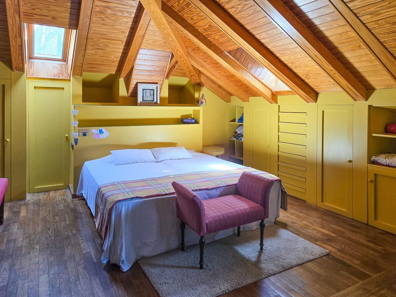 Villa de lujo en Begues — finca única con 6.000 m² de parcela y alto potencial de inversión