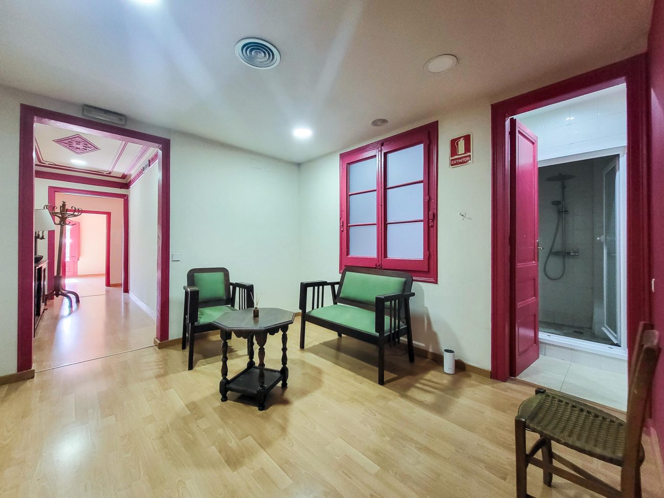 Finca regia en venta en El Born, Barcelona: propiedad de lujo para reformar en Marquès de l'Argentera