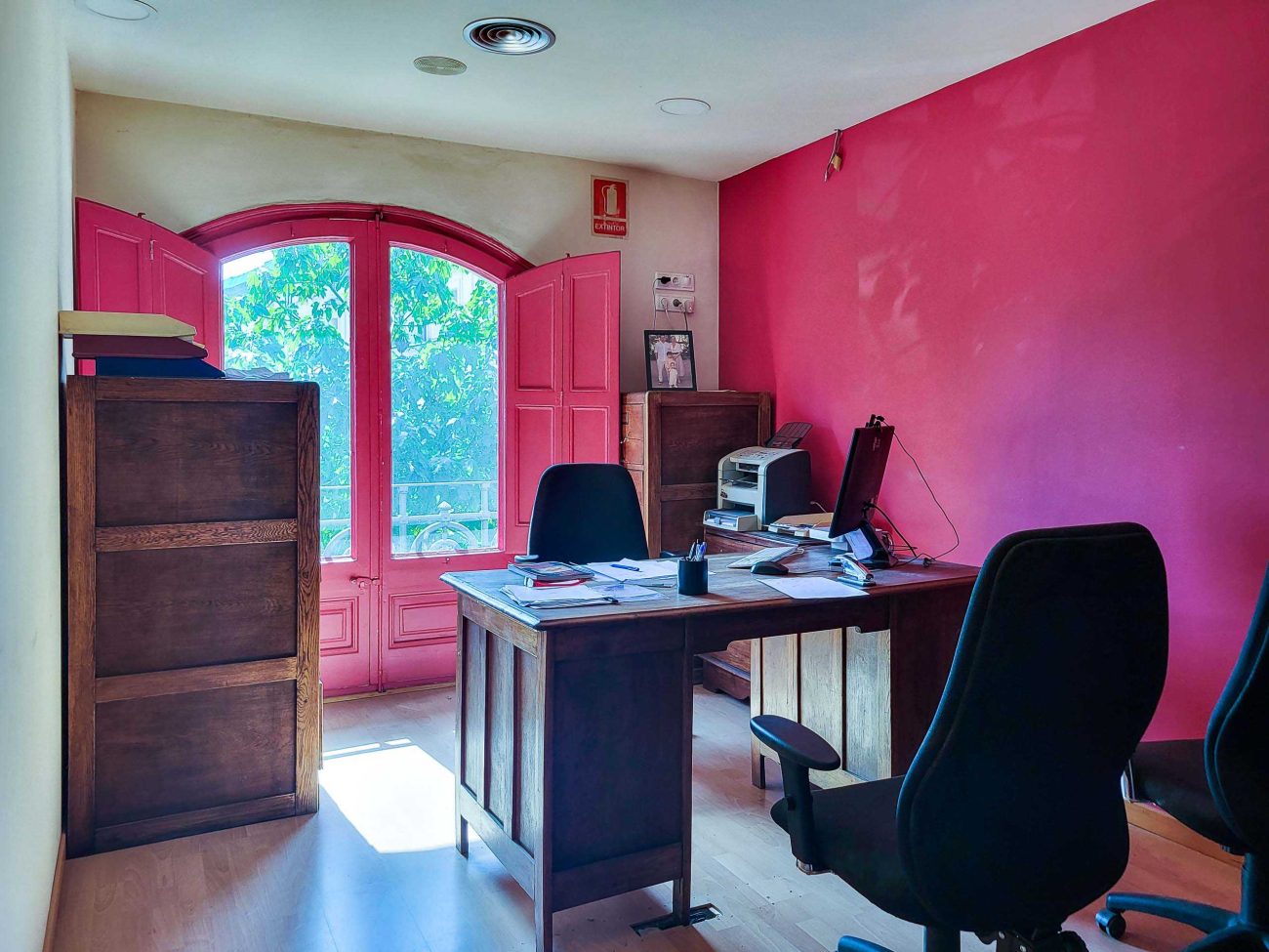 Finca regia en venta en El Born, Barcelona: propiedad de lujo para reformar en Marquès de l'Argentera