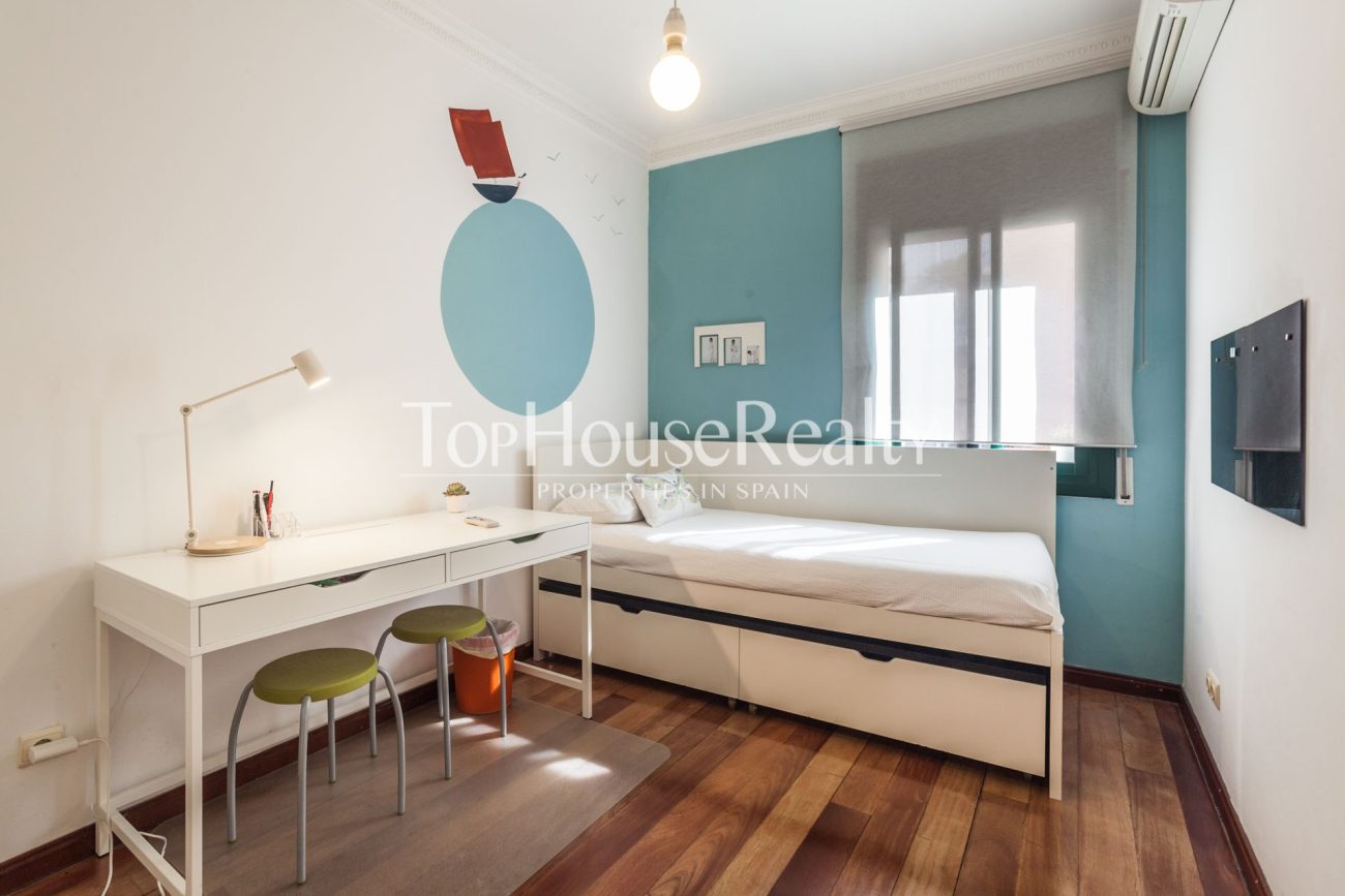 Casa Adosada Unifamiliar con Piscina Privada